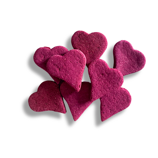 Loveberry - Biscotti Artigianali per Cani a Forma di Cuore con Barbabietola, Fragola e Lampone
